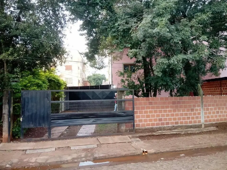 ALQUILO DEPARTAMENTO DE 3 DORM. GARAGE COSTANERA OESTE 1
