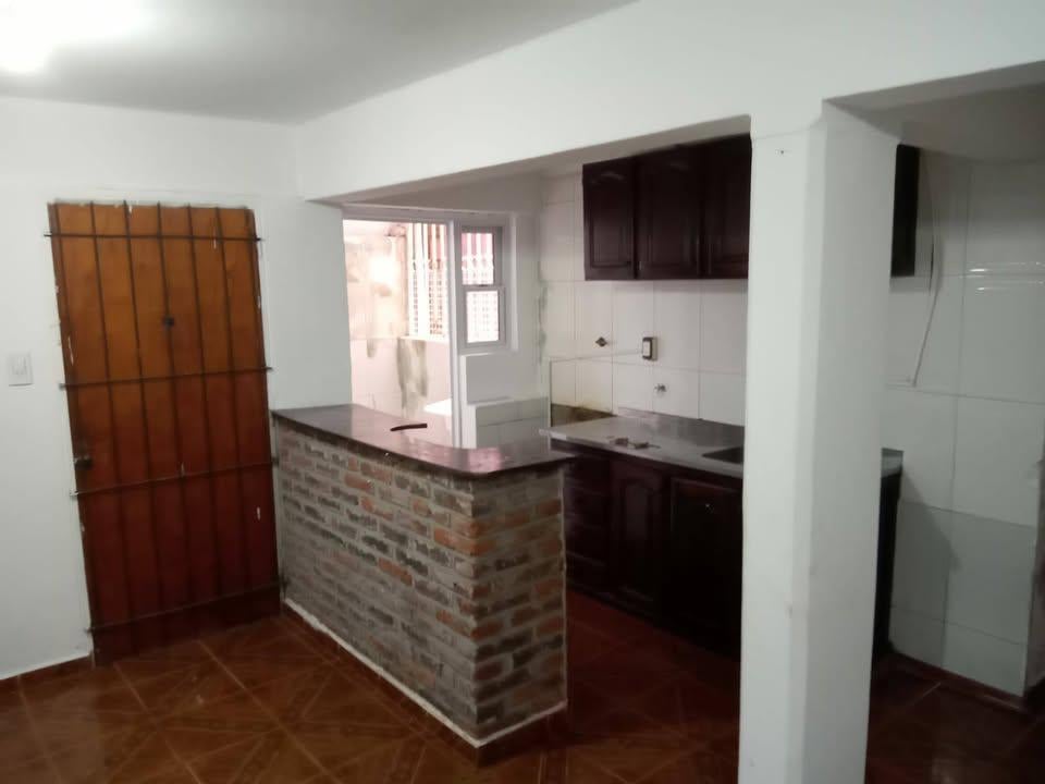 Foto de ALQUILO DEPARTAMENTO DE 3 DORM. GARAGE COSTANERA OESTE, imagen 5