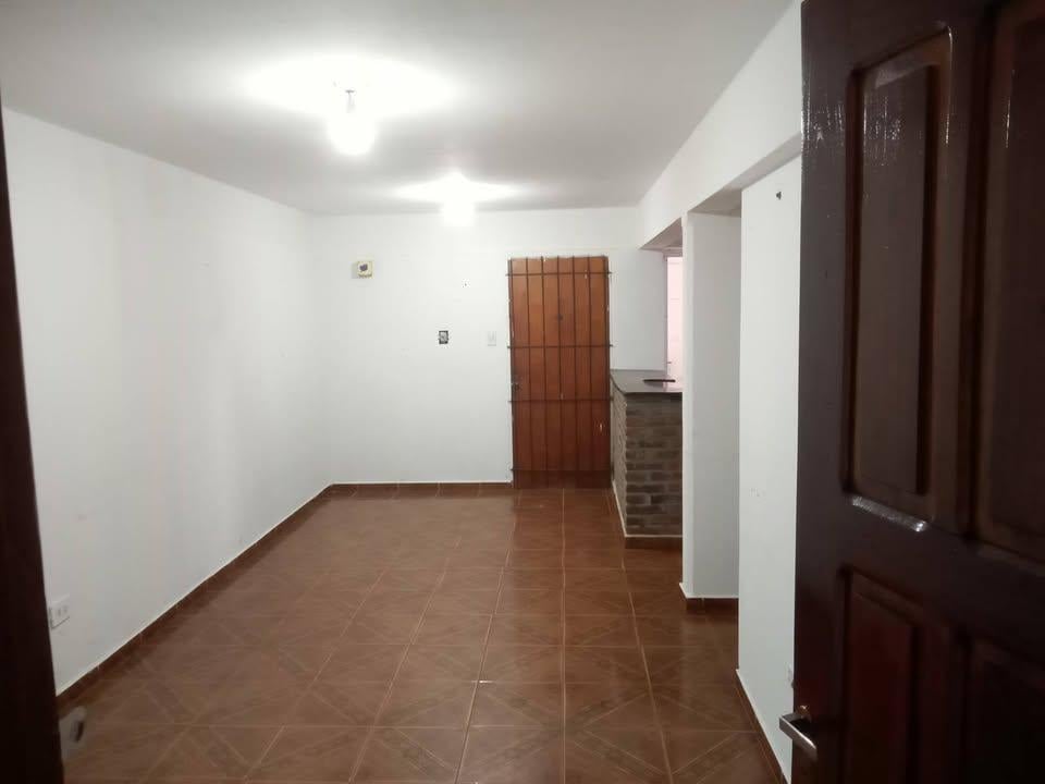 Foto de ALQUILO DEPARTAMENTO DE 3 DORM. GARAGE COSTANERA OESTE, imagen 2