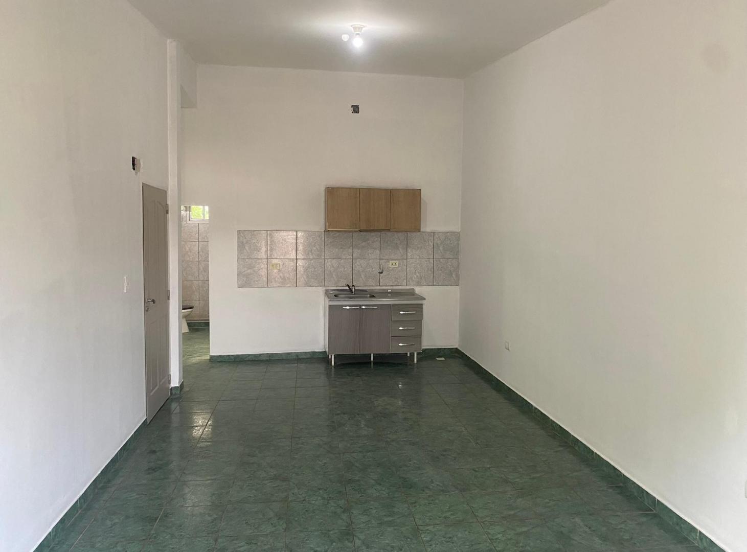 Foto de DEPARTAMENTO EN ALQUILER - AV. VIVANCO Y AV. BLAS PARERA, imagen 2