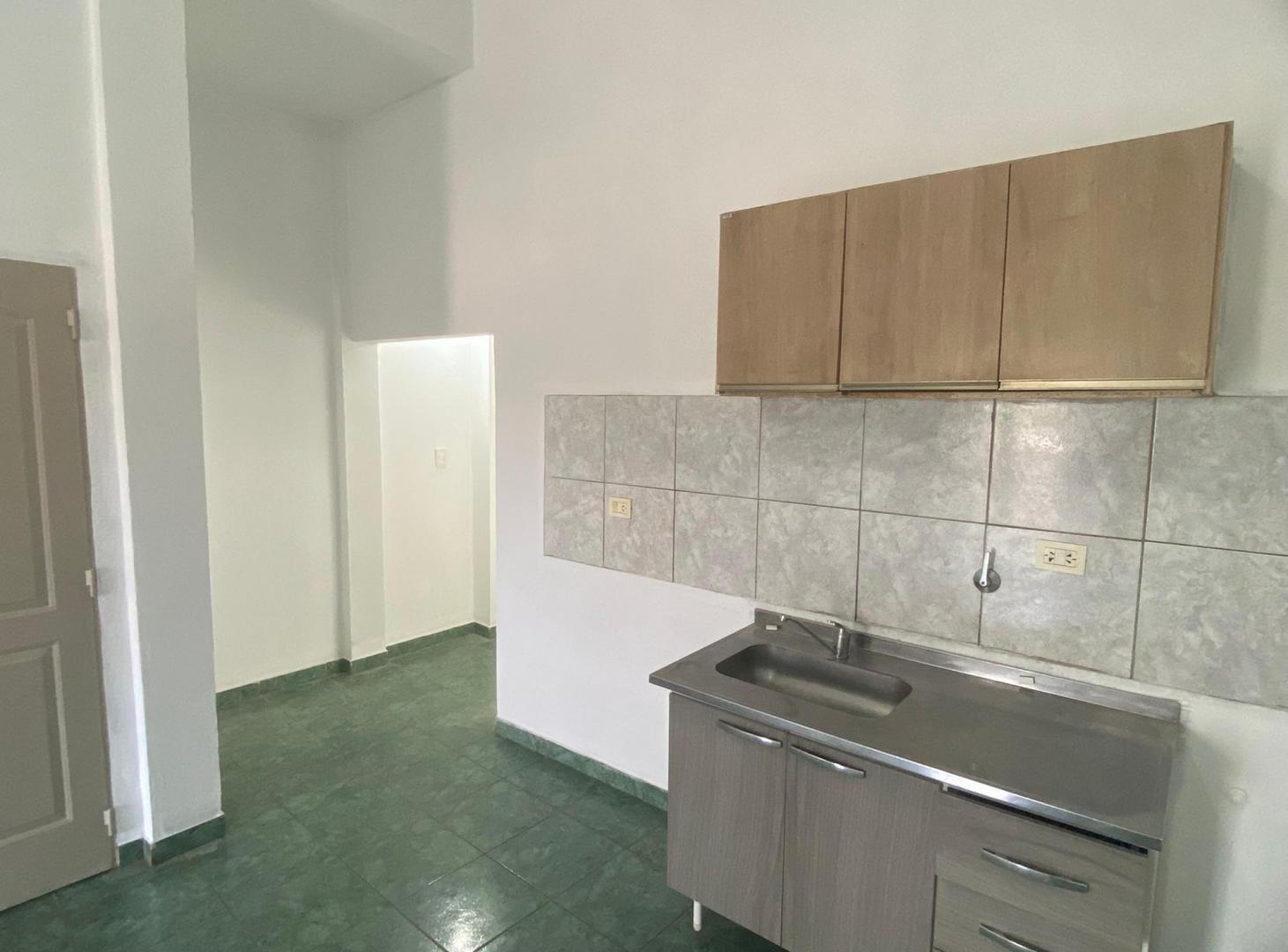 Foto de DEPARTAMENTO EN ALQUILER - AV. VIVANCO Y AV. BLAS PARERA, imagen 4