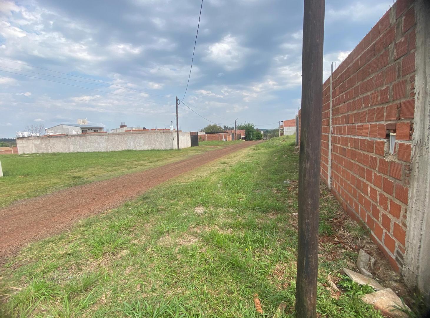 Foto de VENDO TERRENO EN ITAEMBE MINI - LOTEO CORPS - POSADAS MNES, imagen 2