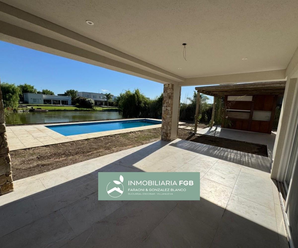 Casa AMOBLADA a la laguna en Alquiler en Barrio Norte - El Cantón - 3 dormitorios - cochera cubierta