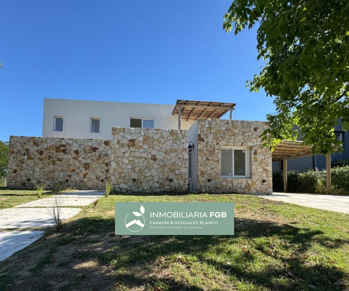 Casa a la laguna en Alquiler en Barrio Islas El Cantón | 4 dormitorios | playroom | escritorio | coc