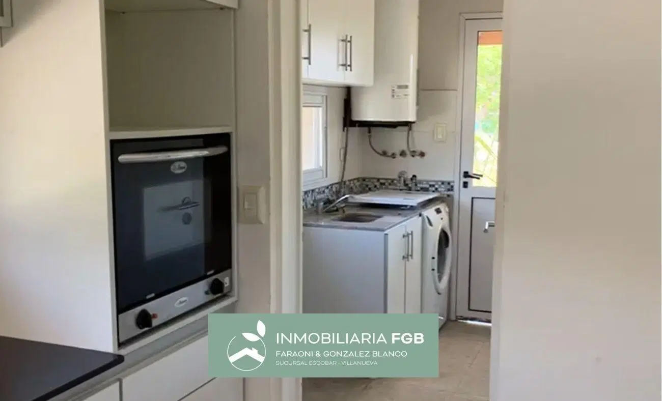 Casa en Alquiler en Barrio Golf | El Cantón  | 3 Dormitorios | Pileta | Amoblada | Losa radiante por 4