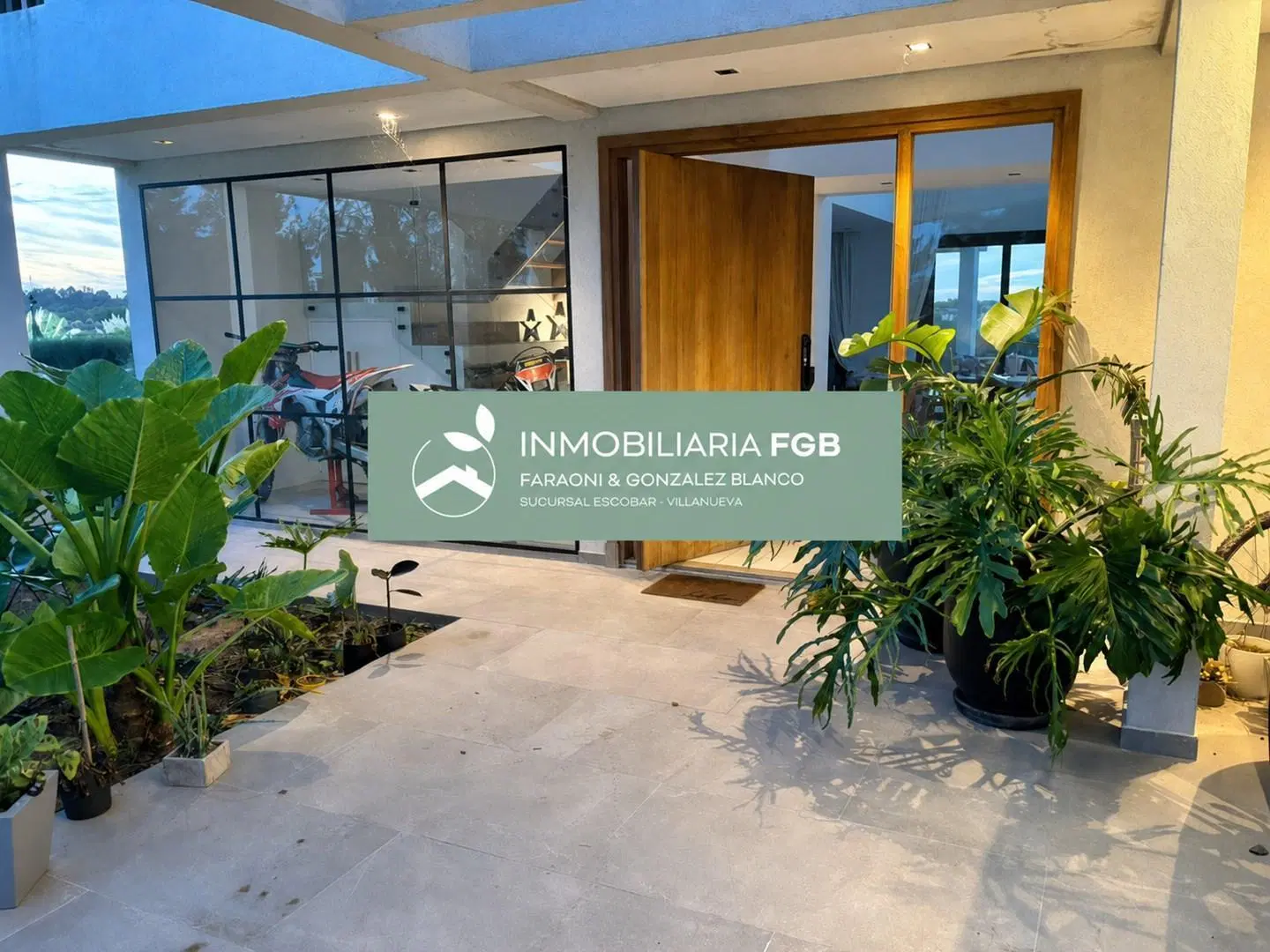 Casa en Venta en Barrio El Naudir, Escobar | 4 DORMITORIOS | 4 BAÑOS | SALIDA AL RIO | MUELLE 3