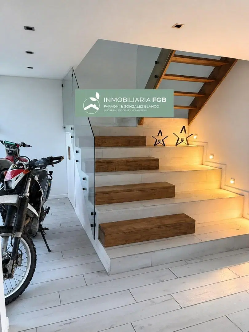 Casa en Venta en Barrio El Naudir, Escobar | 4 DORMITORIOS | 4 BAÑOS | SALIDA AL RIO | MUELLE 4