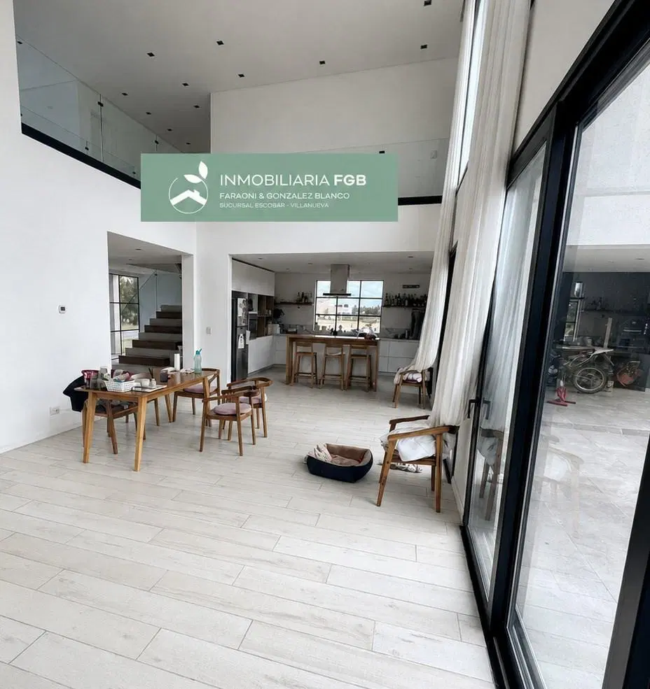 Casa en Venta en Barrio El Naudir, Escobar | 4 DORMITORIOS | 4 BAÑOS | SALIDA AL RIO | MUELLE 8
