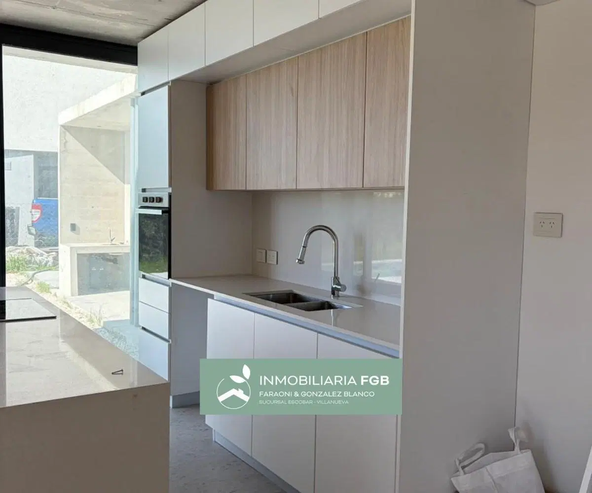 Casa al Golf con pileta en Alquiler en  Barrio Golf El Cantón, Escobar | Terraza - Diseño y calidad 3