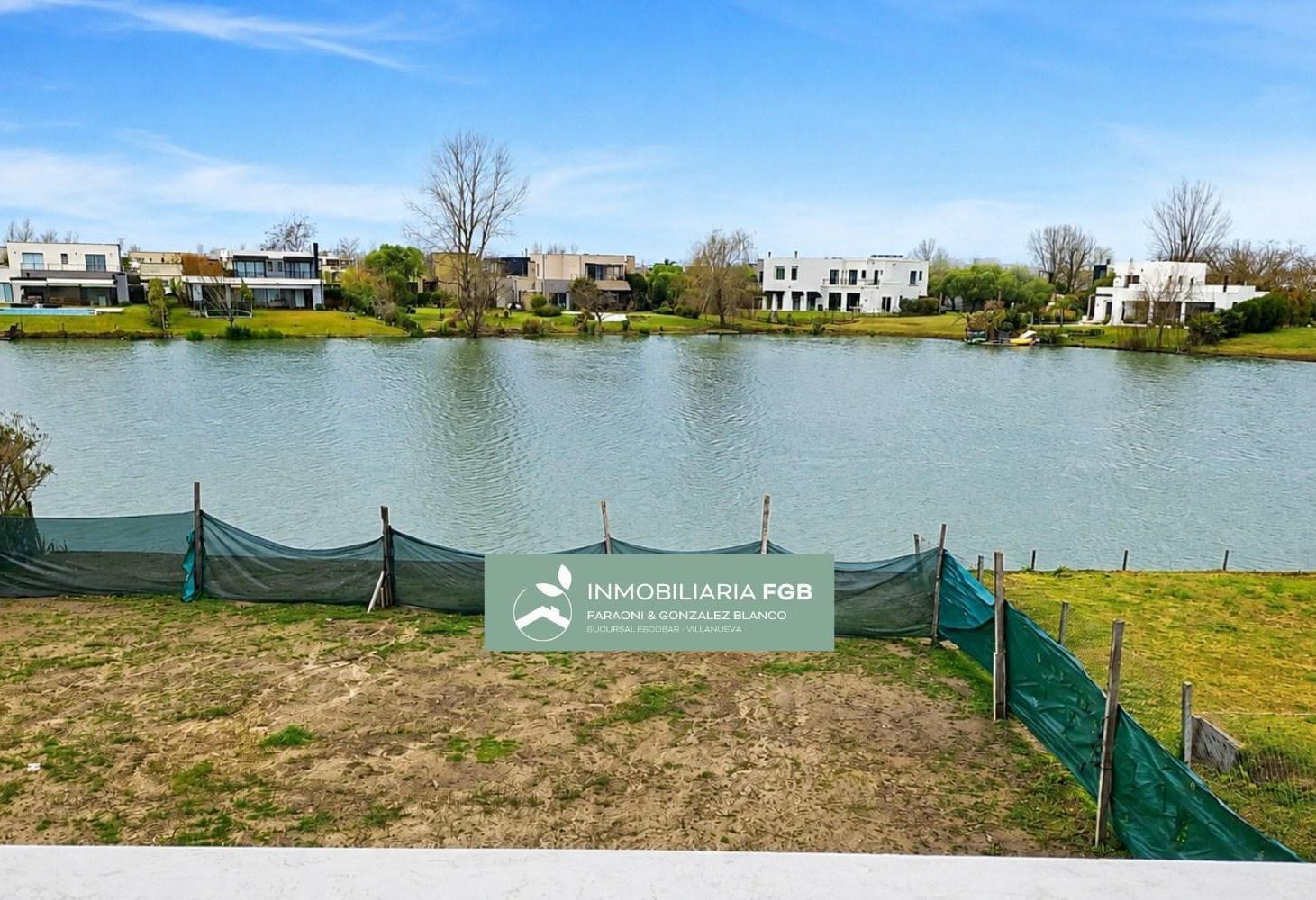 Foto de CASA EN VENTA A LA LAGUNA EN EL CANTÓN BARRIO NORTE - 4 DORMITORIOS | 4, imagen 2