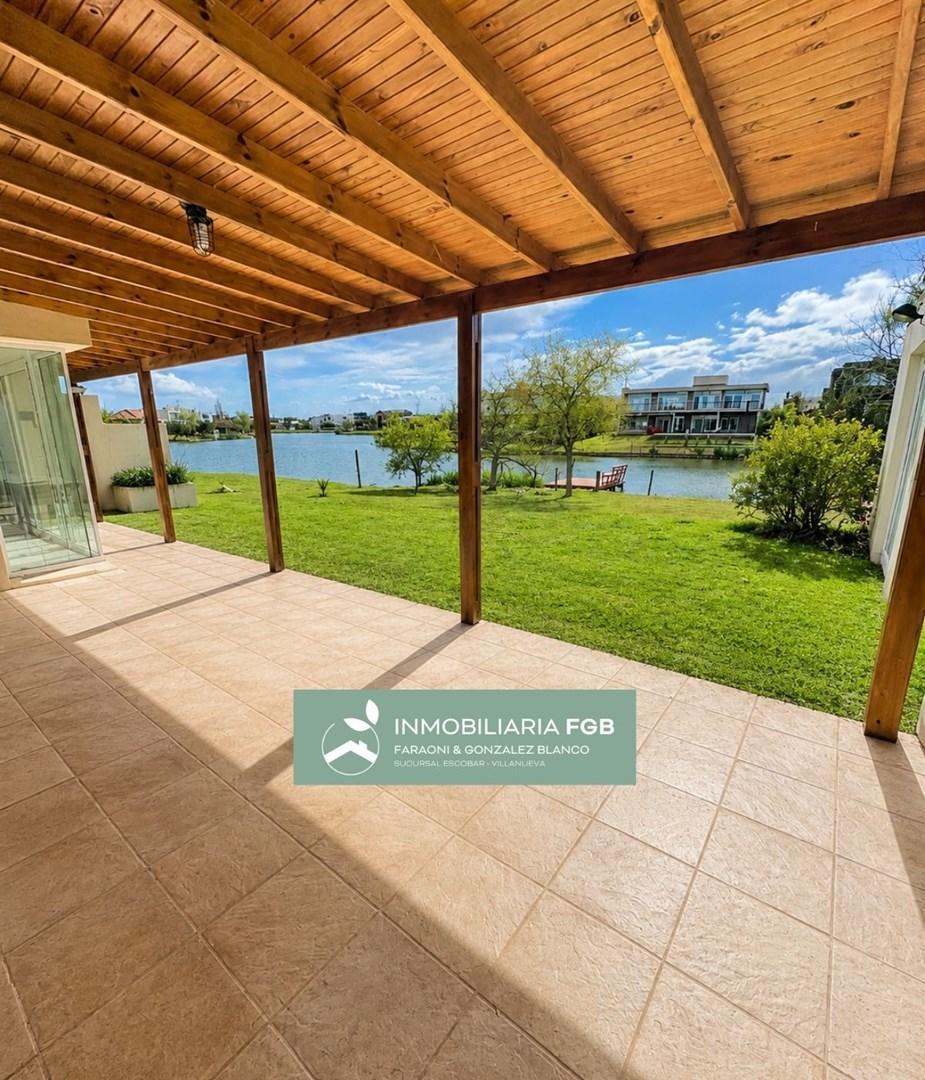 Foto de Casa a la laguna en Alquiler en Barrio Islas | El Cantón | PILETA, imagen 1