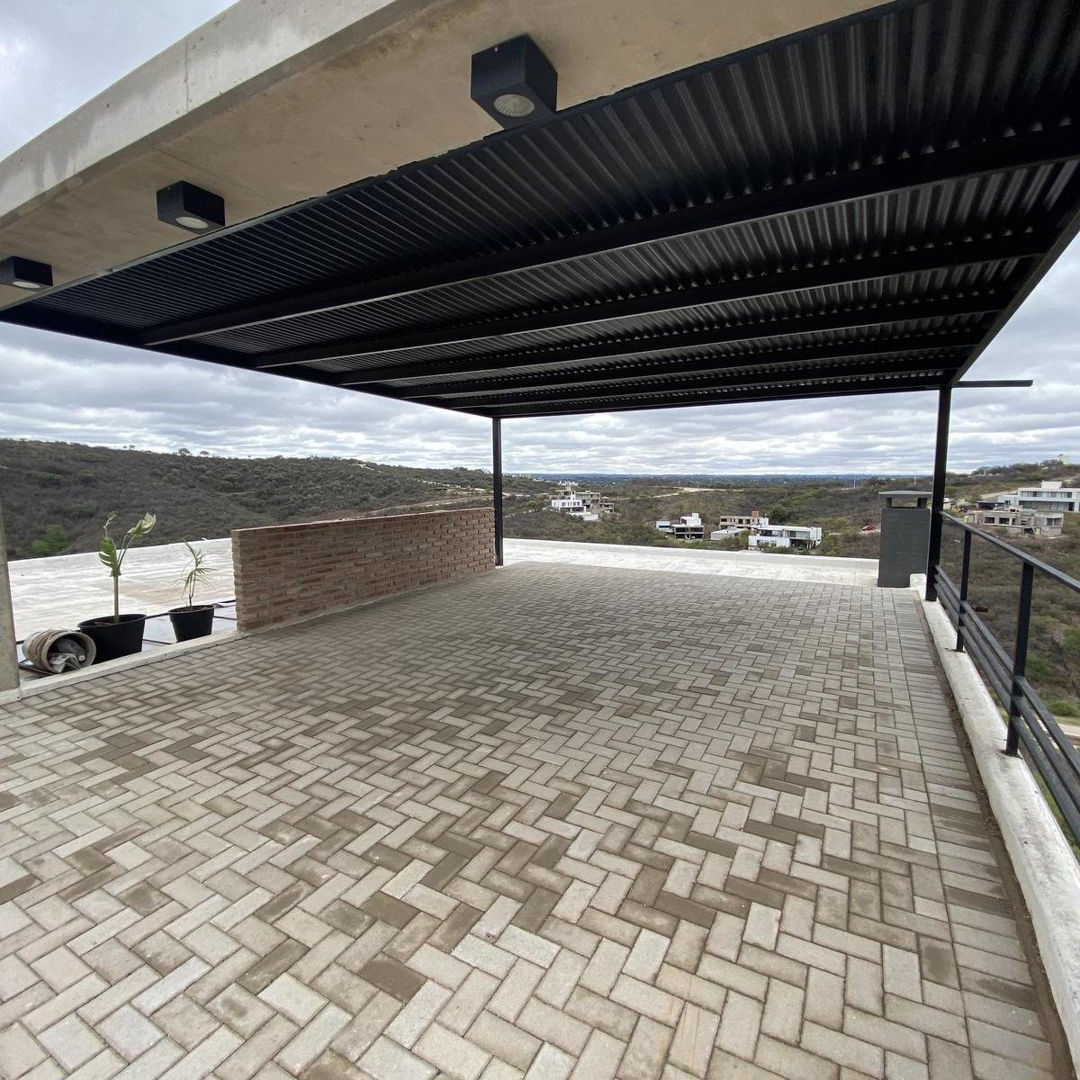 Casa en Venta La Deseada 3 Dorm + Pileta 2