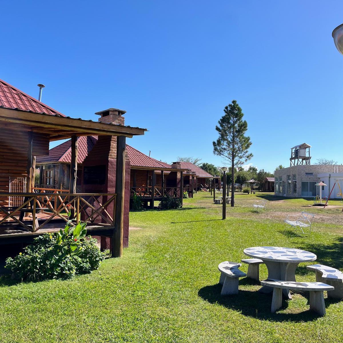 Venta Complejo de 15 Cabañas - Pileta Cubierta y Descubierta - Gym - Etc 4
