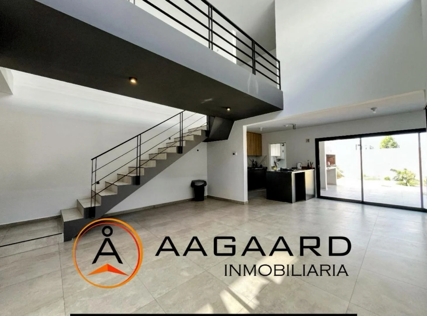 Solares de Manantiales - Duplex en venta 3 dormitorios 3 baños cochera para 2 autos