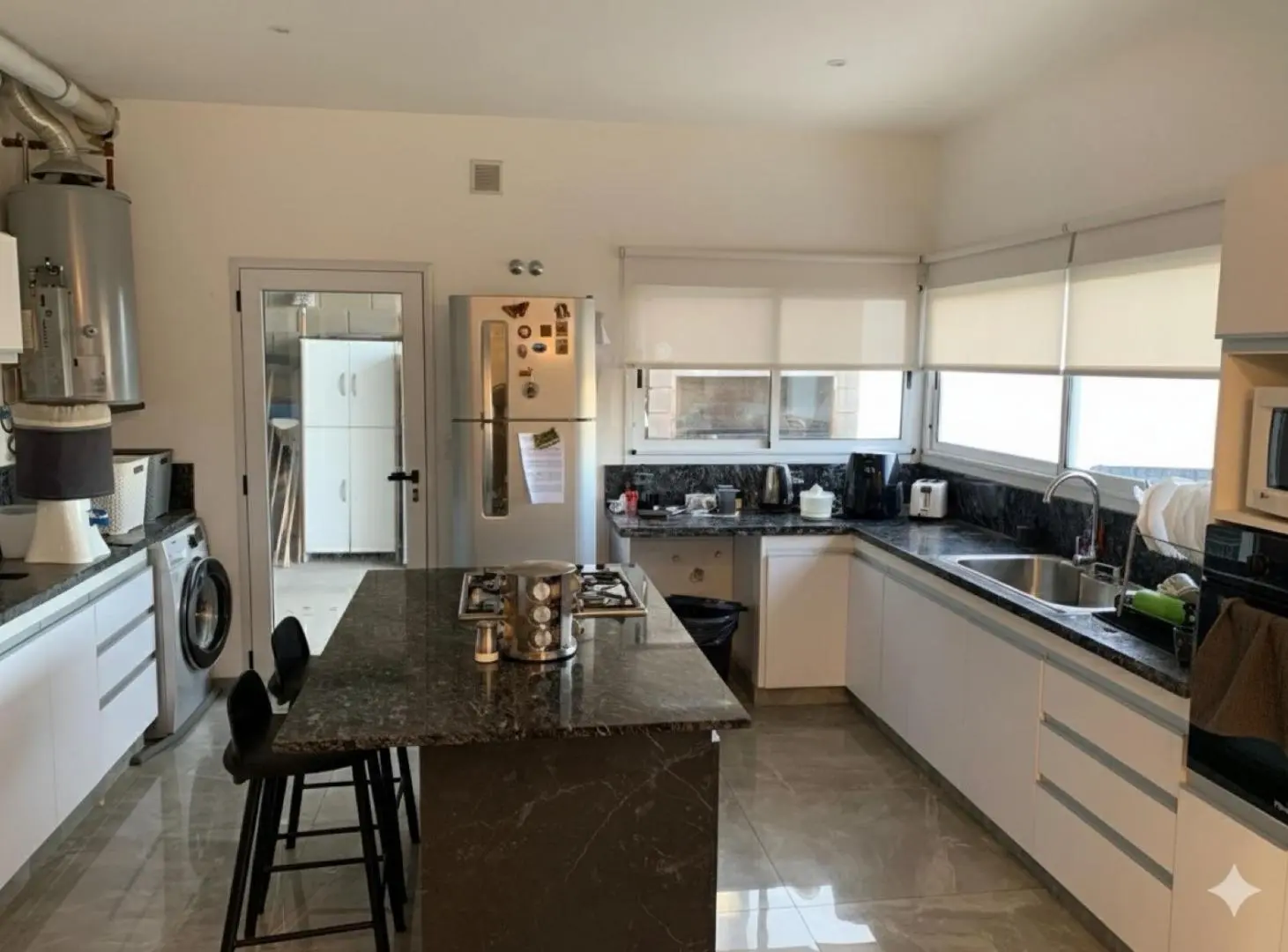 Casa EN VENTA EN DOCTA ETAPA DOS 4 DORMITORIOS 2