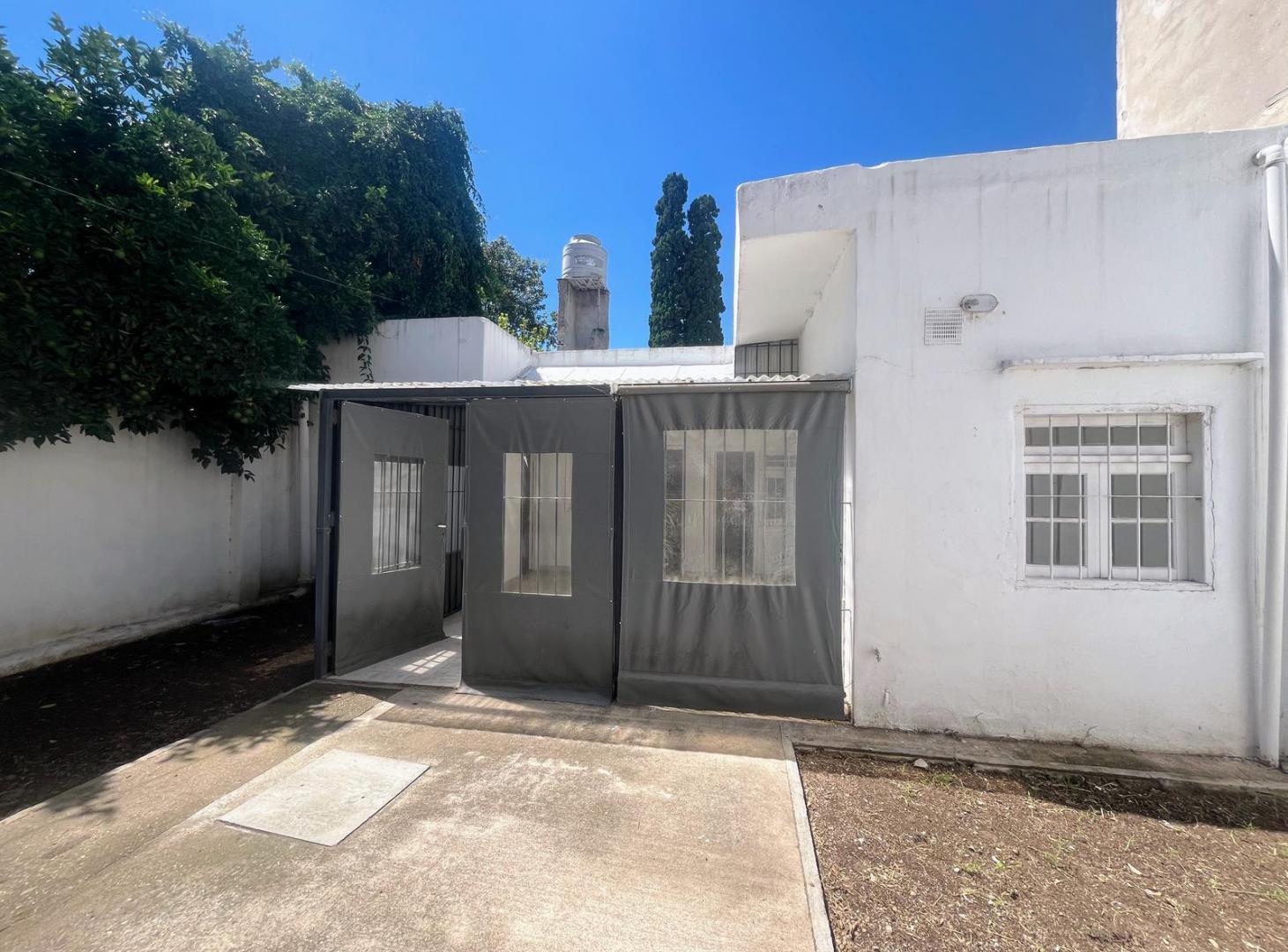 Casa en Alta Cordoba  3 dormitorios una planta un baño