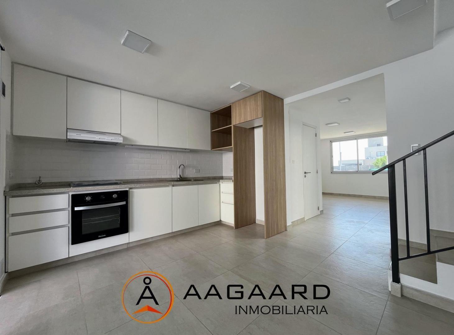 Solares de Manantiales Duplex de 3 dormitorios en venta a estrenar - VER!