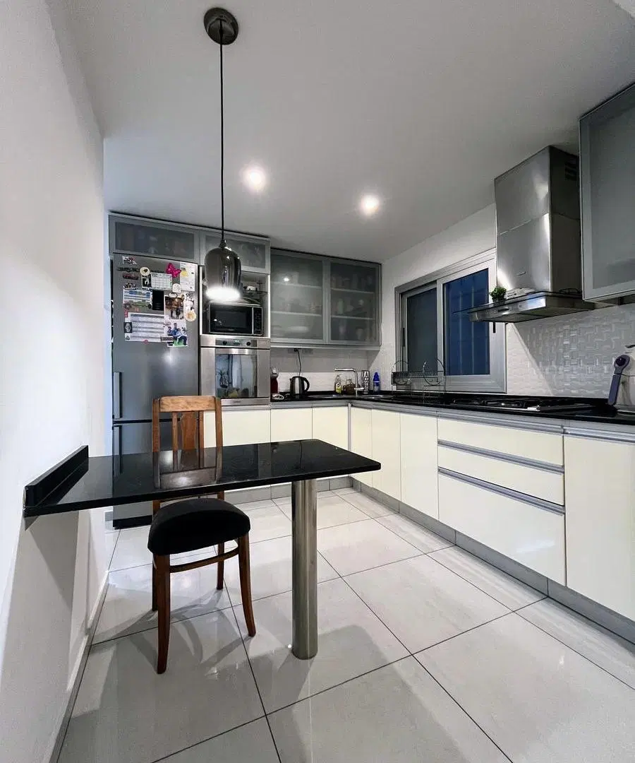 General Paz departamento de 2 dormitorios mas escritorio en venta 2 baños patio con asador y cochera 3