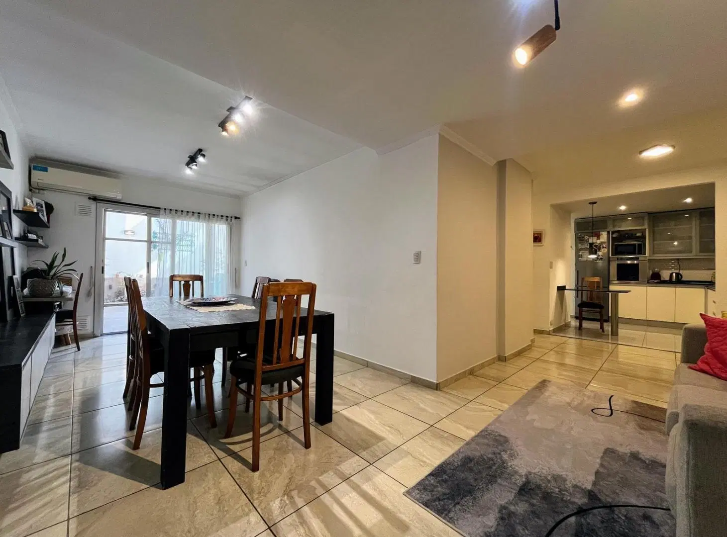 General Paz departamento de 2 dormitorios mas escritorio en venta 2 baños patio con asador y cochera 2