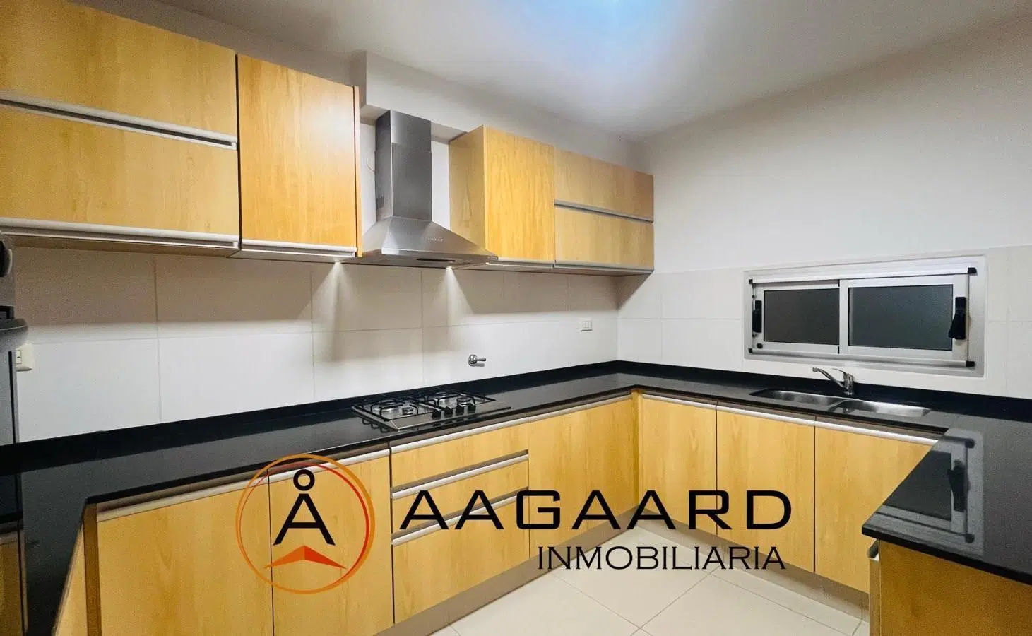 Chacra del Norte II Dúplex en Venta tres dormitorios, cocina semi integrada patio,galeria y asador 2