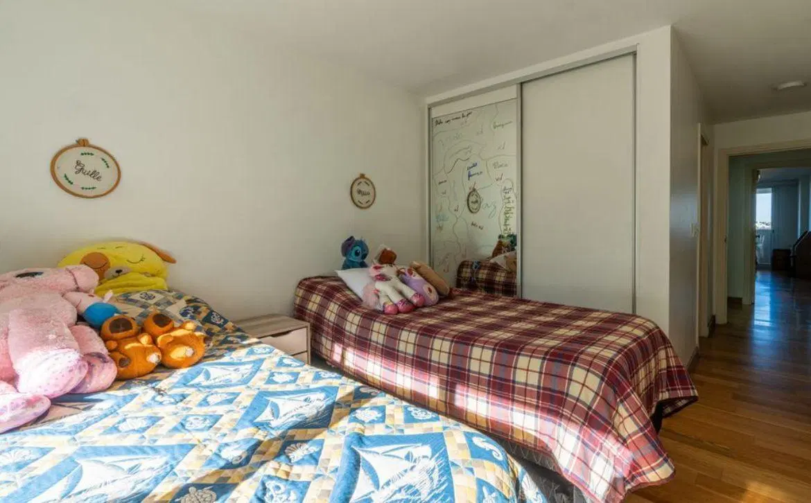 Departamento Premium en venta Chateau Village dos dormitorios y habitación de servicio - Villa Belgr 5