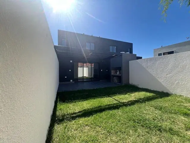 Terrazas de Manantiales Duplex en venta de dos dormitorios - Oportunidad! 2