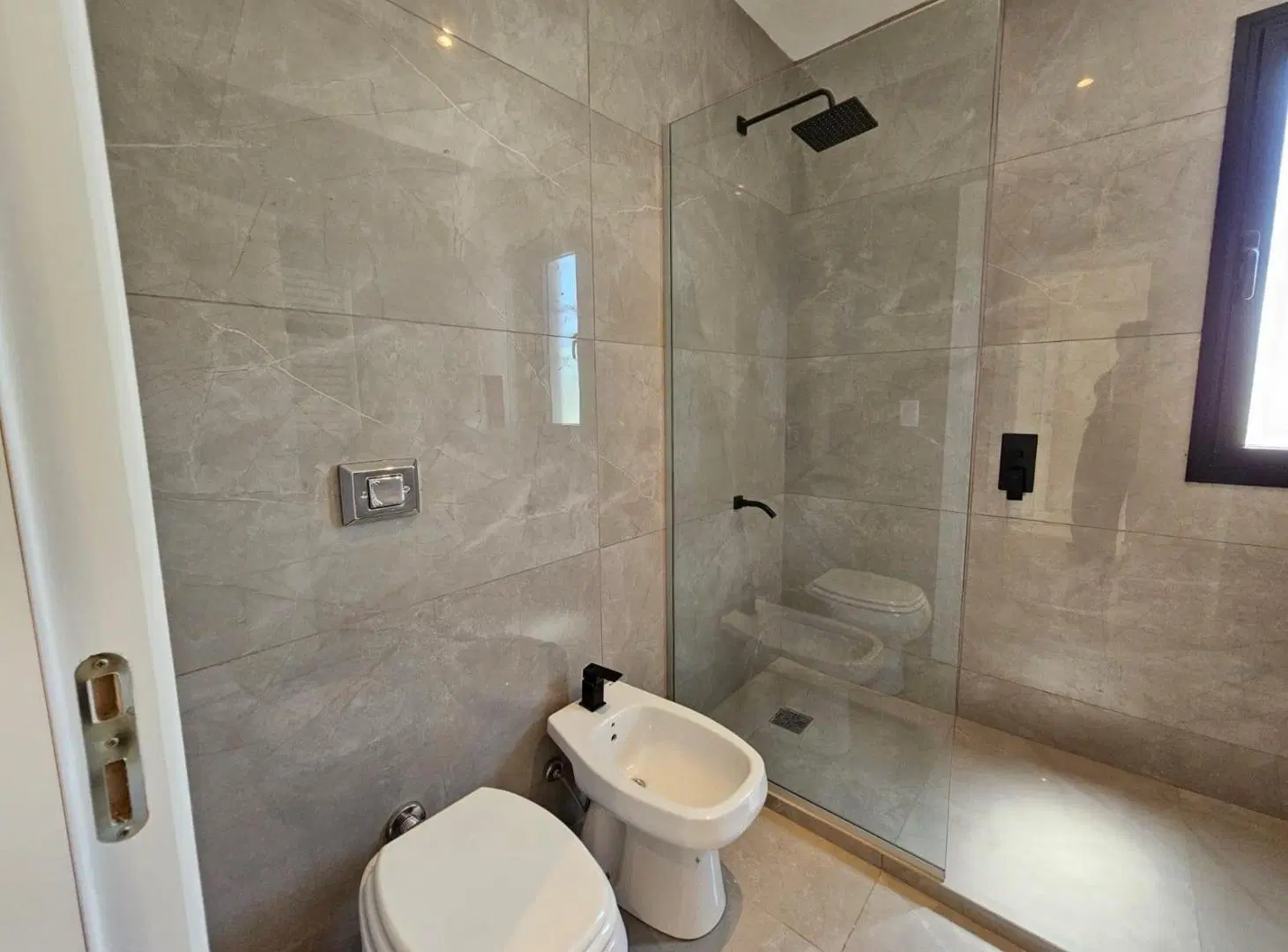 DUPLEX EN ALQUILER EN CHACRA DEL NORTE 3 DORMITORIOS 8