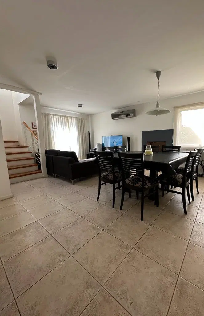 Duplex en venta Valle Escondido con pileta tres dormitorios 2