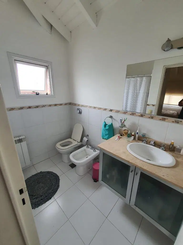 Duplex en venta Valle Escondido con pileta tres dormitorios 3