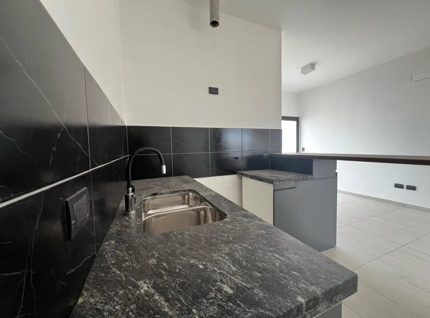 Duplex Dos Dorm Una planta frente a la plaza de Rincones 4