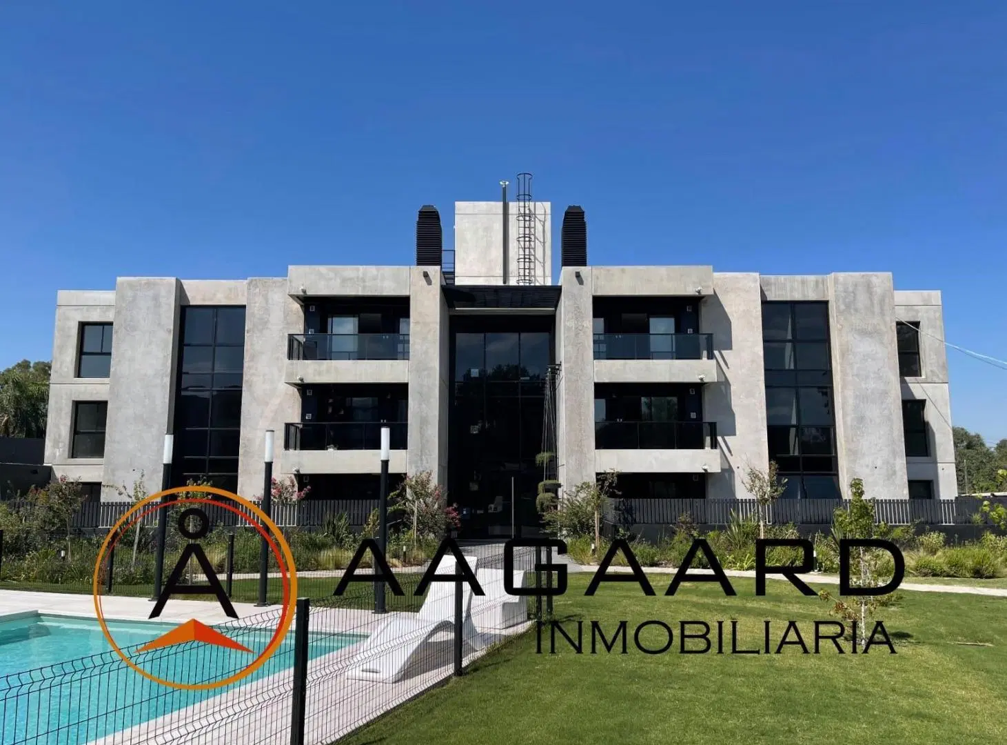 DEPARTAMENTOS EN VENTA EN COMPLEJO PRIVADO GARDERIE 2 Y 3 DORMITORIOS 2