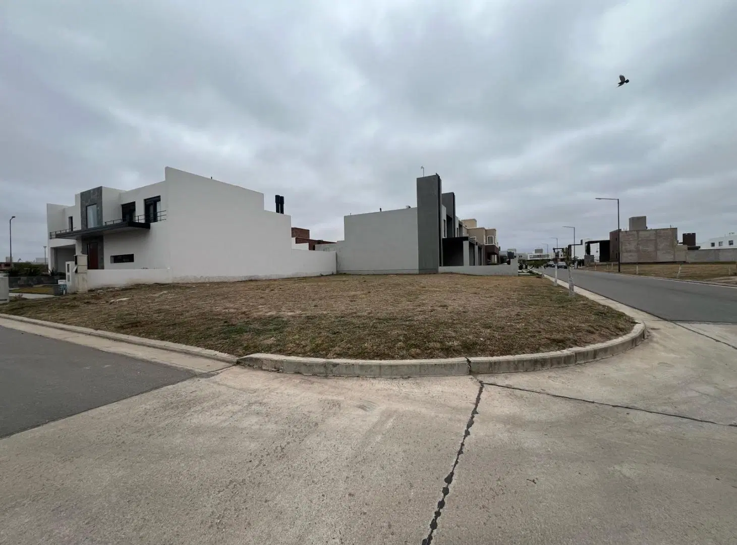 Terreno en Solares de Manantiales 364 mtrs apto duplex 4