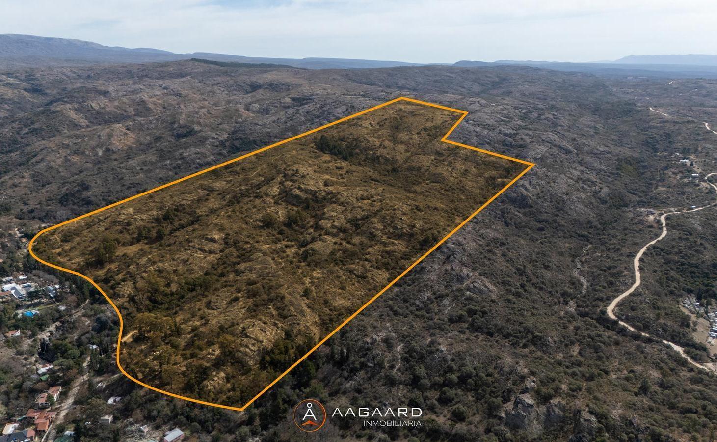 Foto de Tanti 70 hectareas en venta con costa al río y vertientes apto, imagen 1
