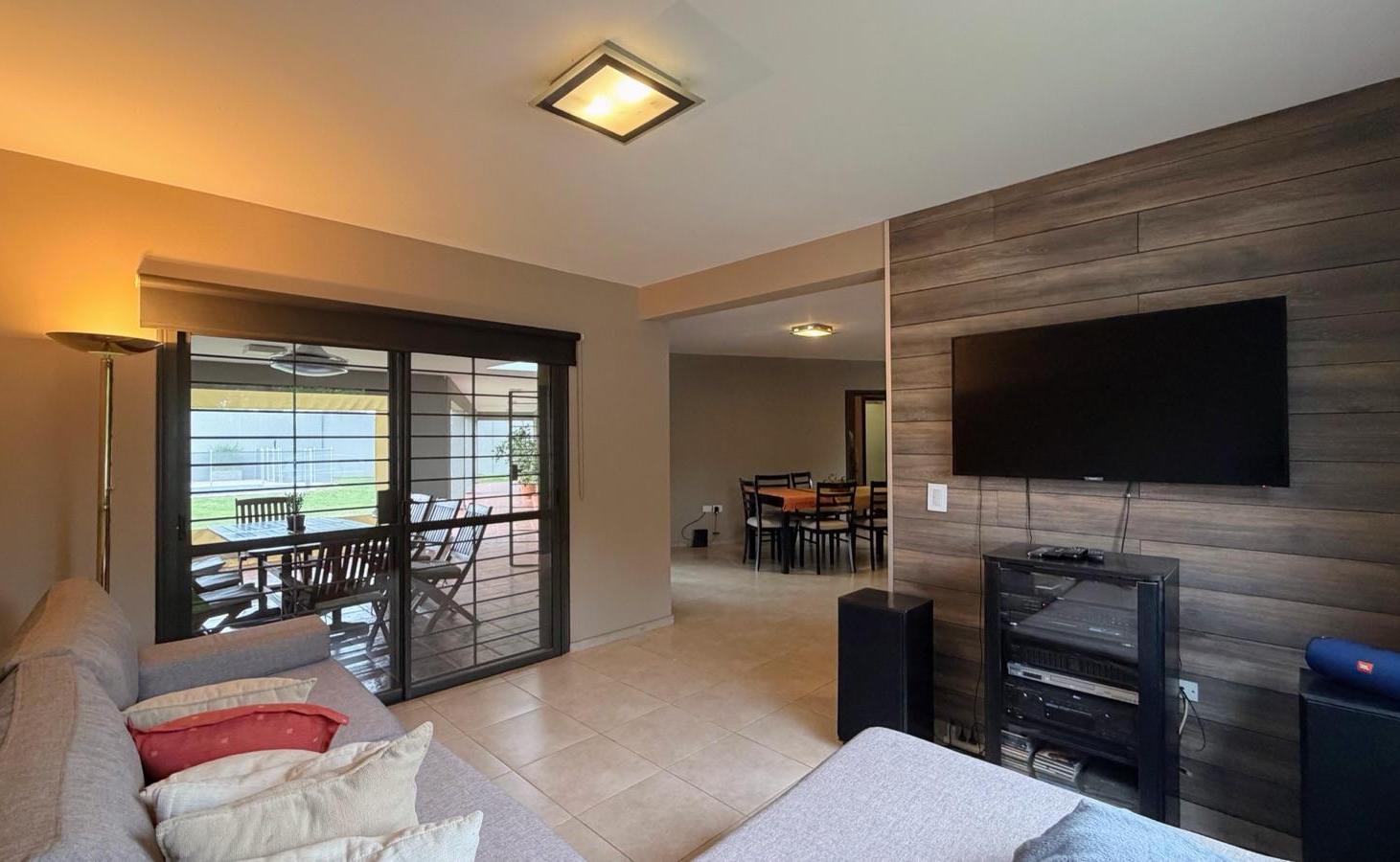 Foto de Tejas del Sur II Casa en venta 3dormtiorios todo en 1 planta pileta, imagen 5