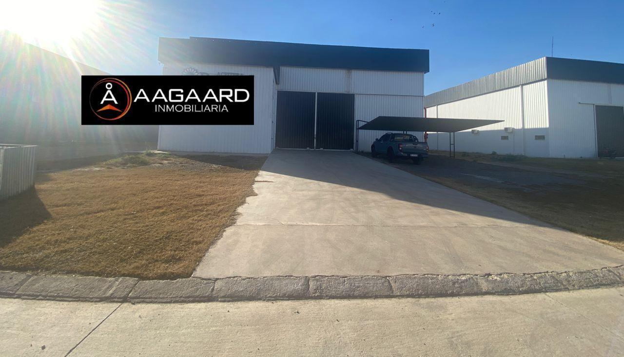 Foto de Polo 52 en venta Nave Industrial con oficinas y baños, imagen 3