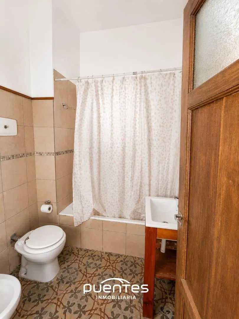 Departamento en planta alta con patio propio y dependencia  3 Dorm | Centro de Córdoba 3