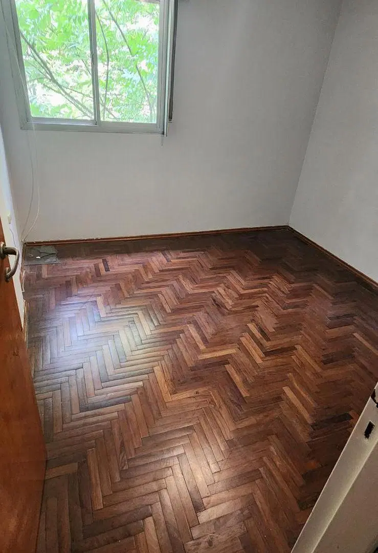 Departamento en  VENTA - Dos dormitorios sobre calle Obispo Salguero casi San Lorenzo 1