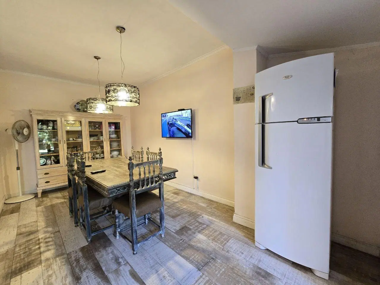 Casa 4 ambientes con patio y cochera 4