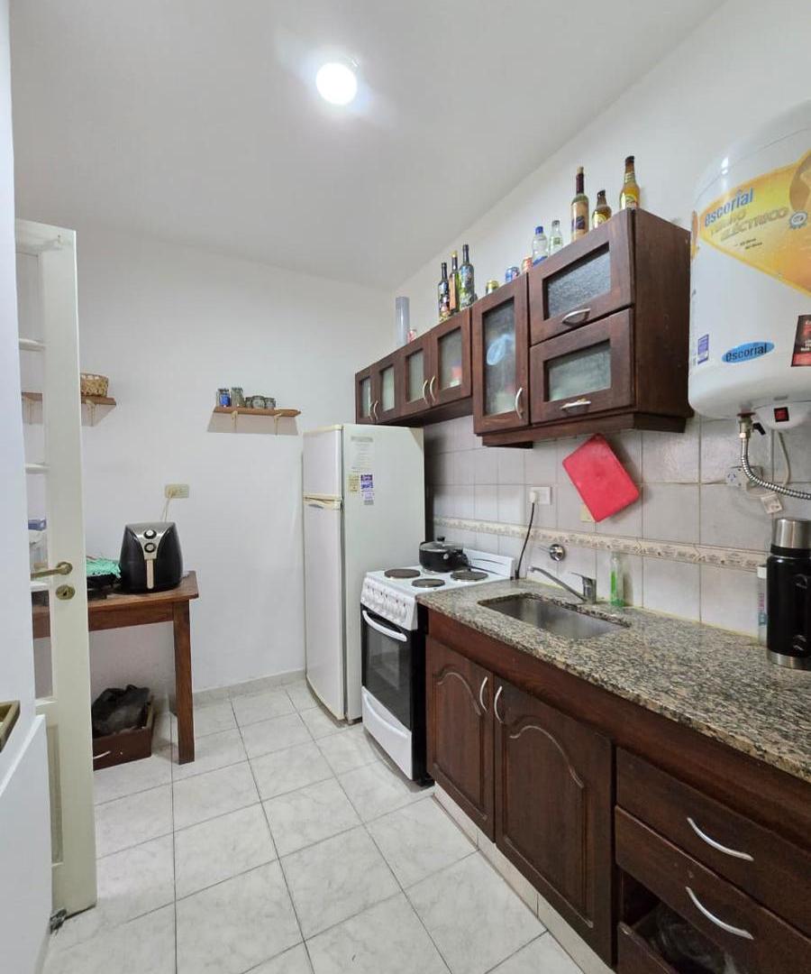 Foto de Departamento 2 ambientes con balcon a la calle y dependencia de servicio, imagen 2