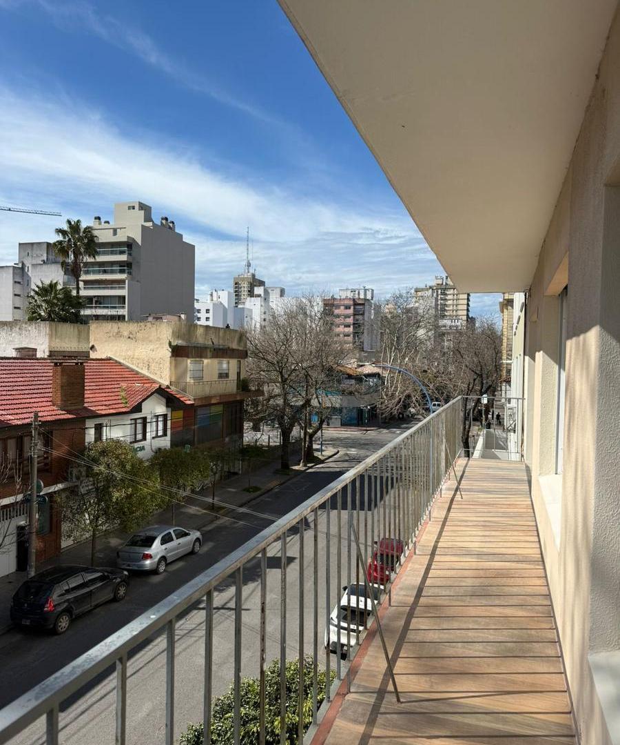 Foto de Departamento 4 ambientes con espacion de cochera, imagen 5