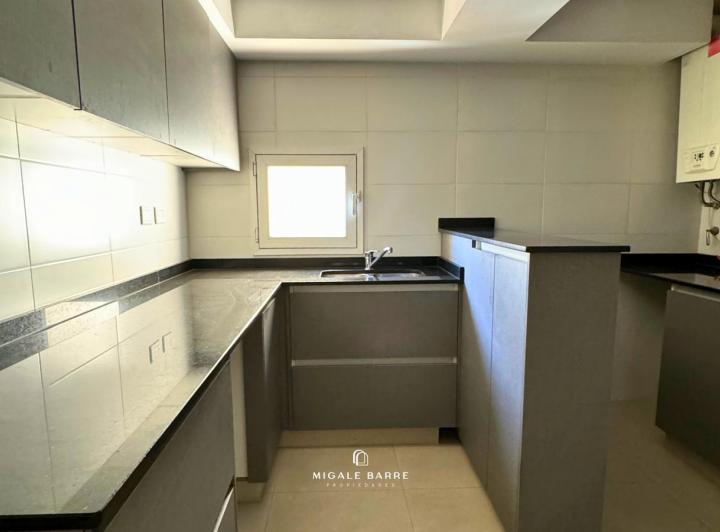 Departamento en  Venta 4 amb con cochera  a estrenar Plaza Irlanda 4