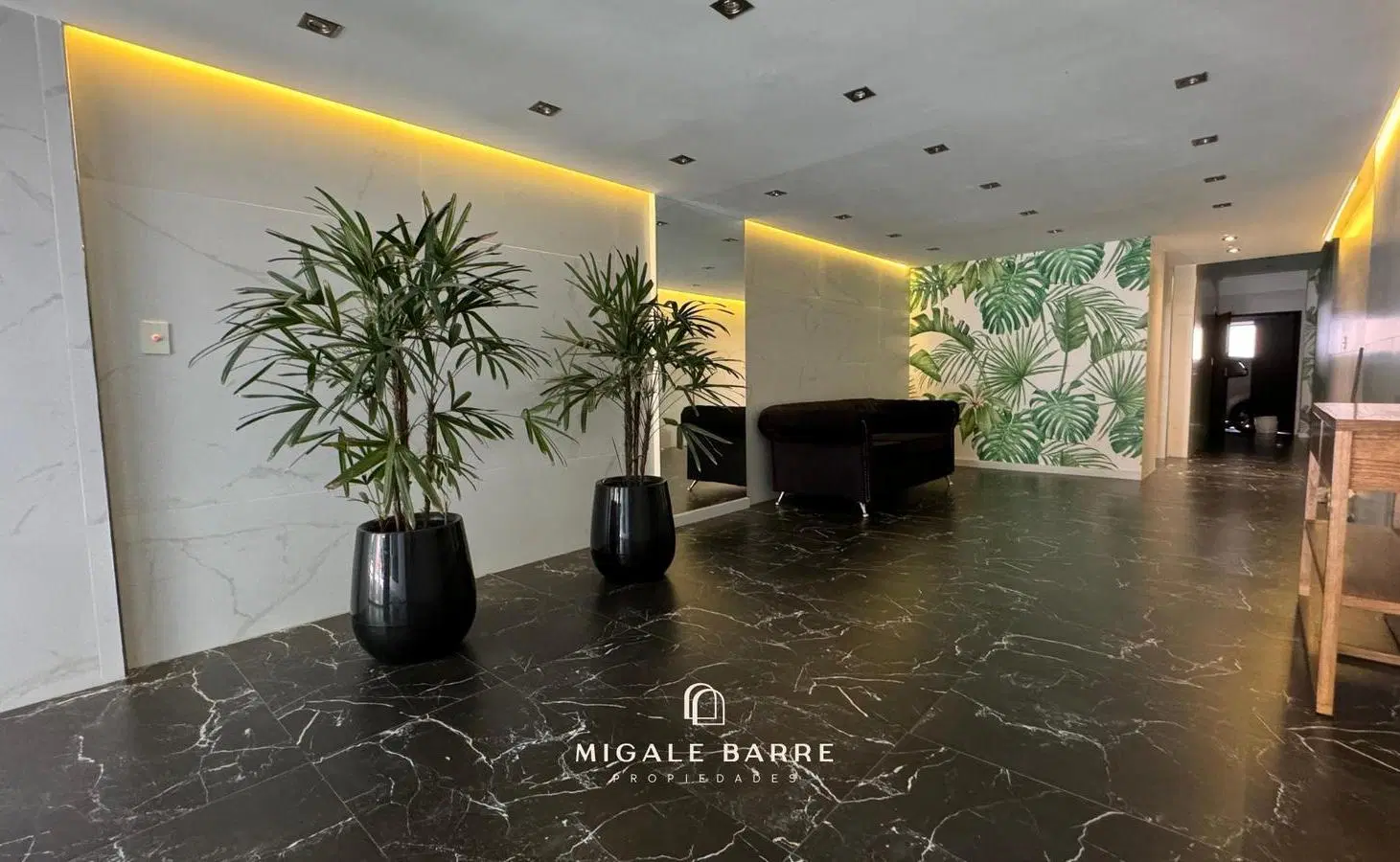 Venta Depto 3 con cochera y pileta Plaza Irlanda 8