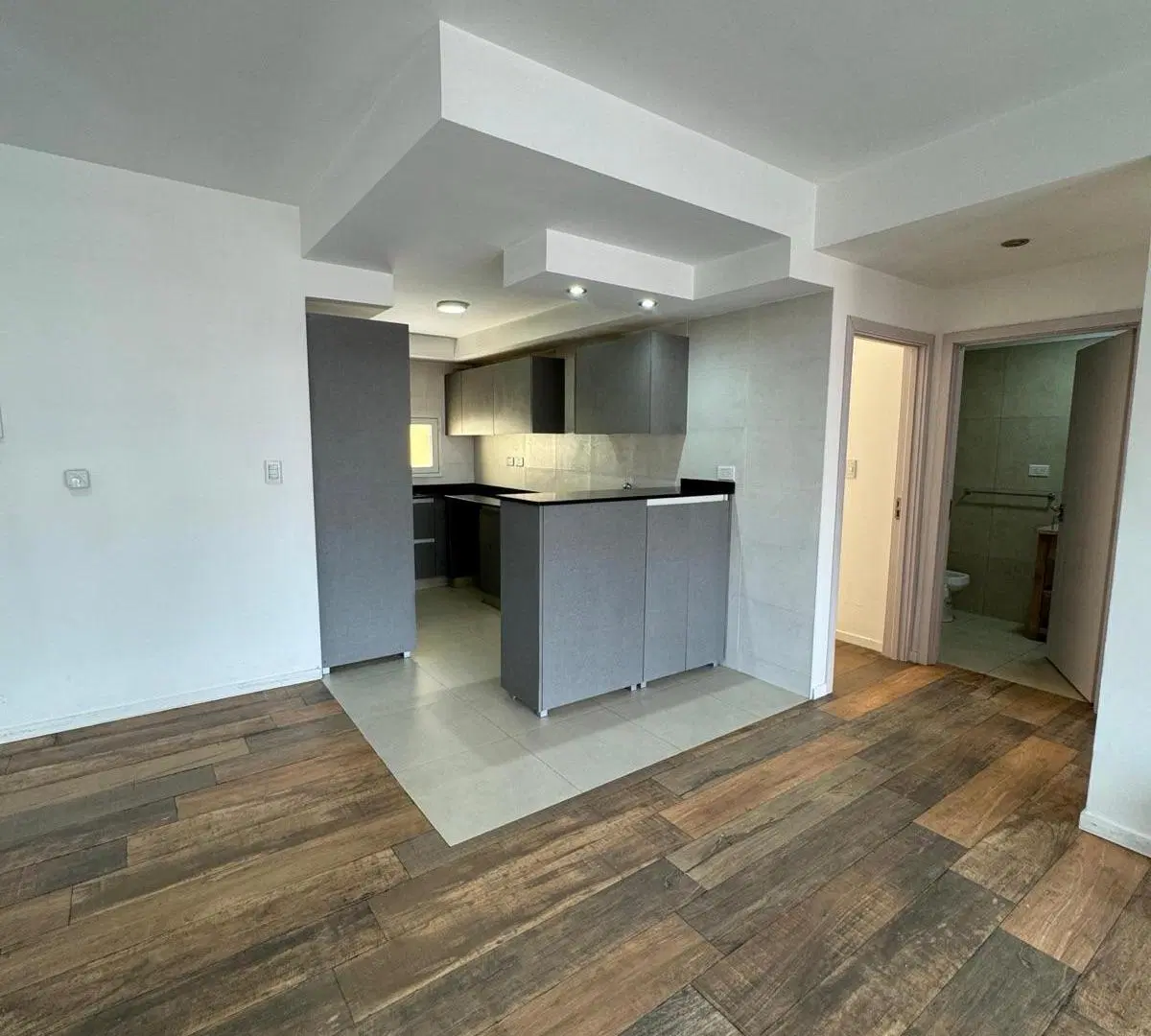 Venta Depto 3 con cochera y pileta Plaza Irlanda 2