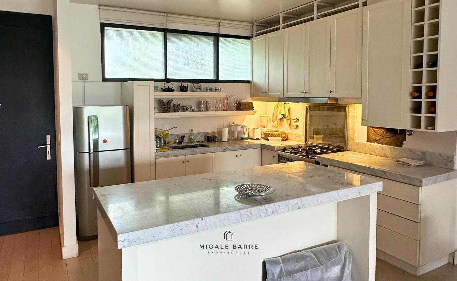 Foto de Venta Departamento 3 ambientes en San Isidro con cochera, imagen 3