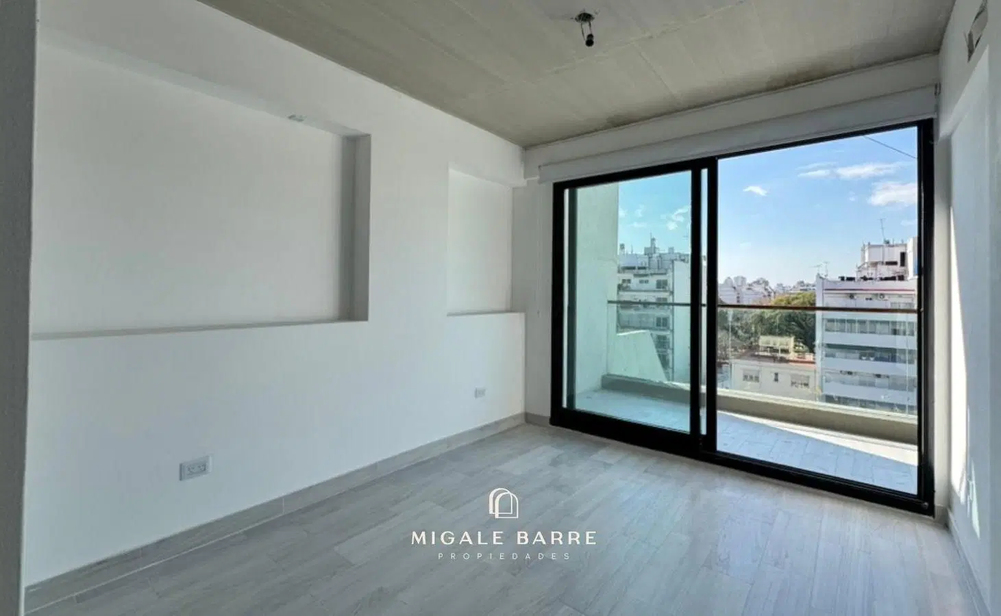 Venta Departamento 4 ambientes en Villa Del Parque con cochera 2