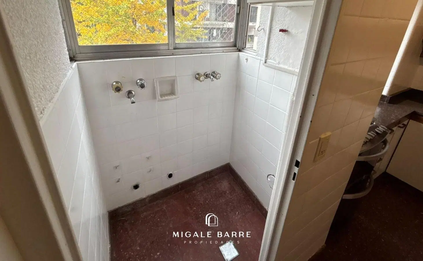 Venta Semipiso 4 Amb con Cochera, Balcón Y Baulera 4