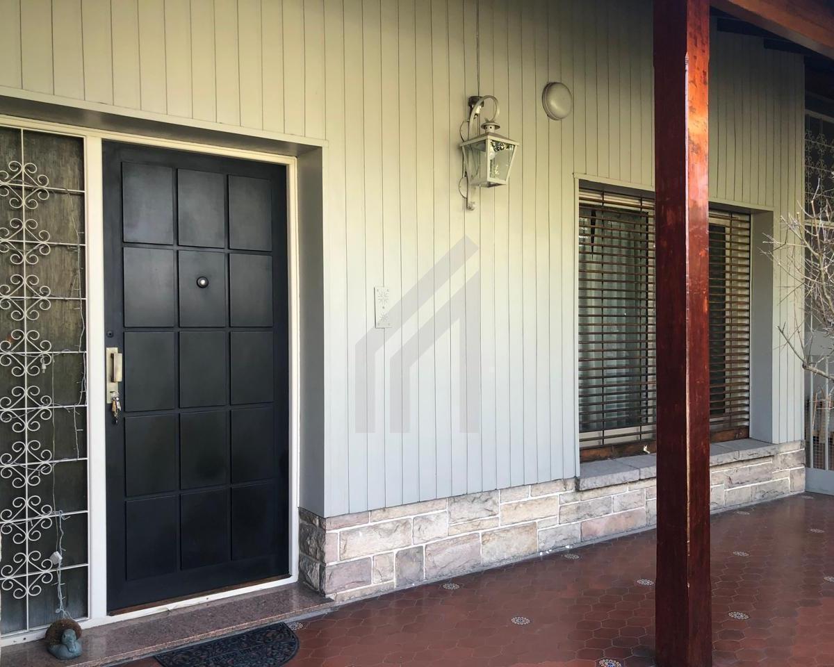Casa en Venta en Hurlingham, G. B. a. Zona Oeste 5