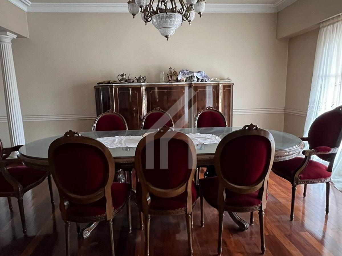 Venta imponente chalet - Barrio Carreras - San Isidro