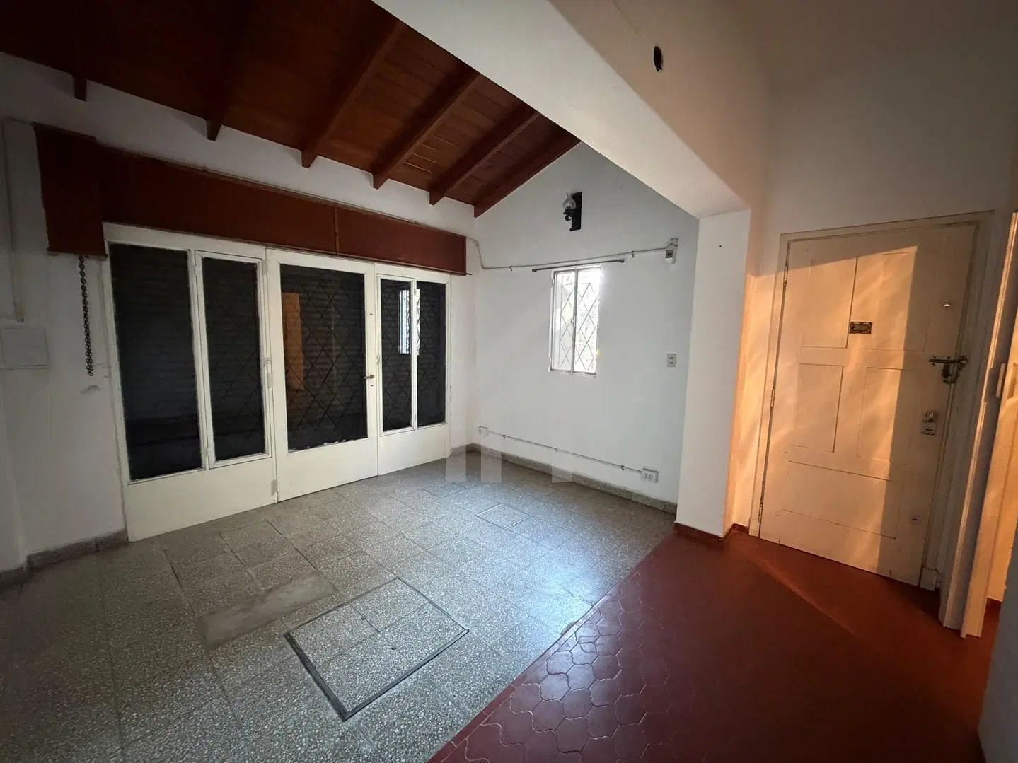 CASA APTO CREDITO, GRAN POTENCIAL! EN ZONA MALVINAS - BOULOGNE 3