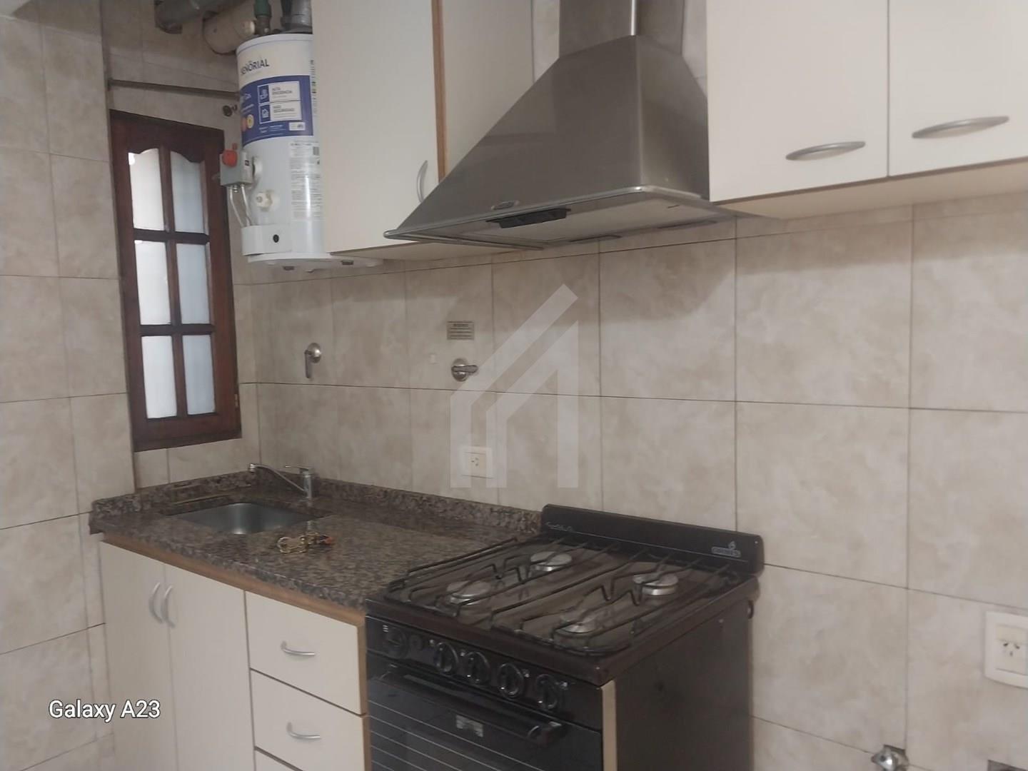 Foto de Departamento PH en Alquiler en Remedios De Escalada, Lanús, G.B.A. Zona, imagen 3